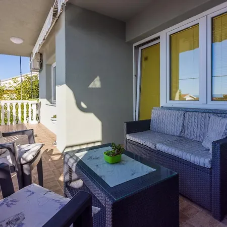 Pcelica Maja * Crikvenica