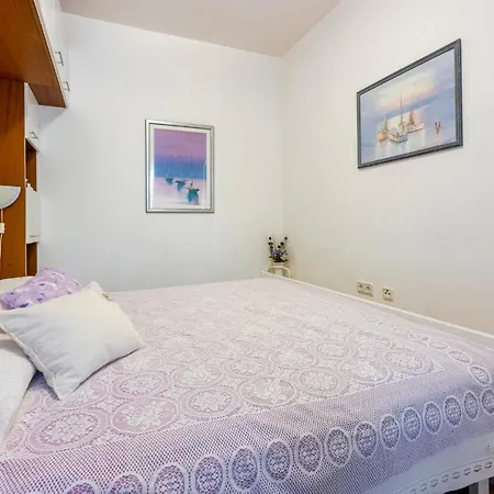 Pcelica Maja * Crikvenica