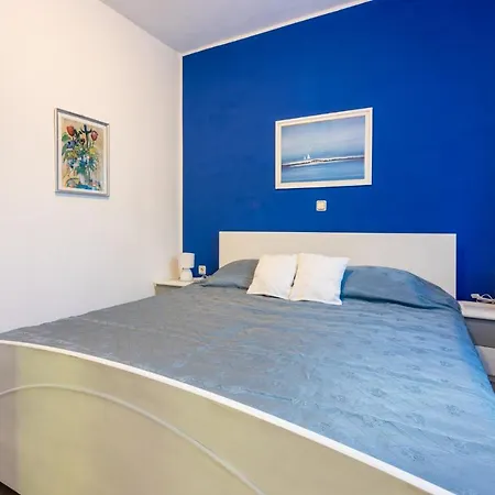 Apartment Pcelica Maja Crikvenica