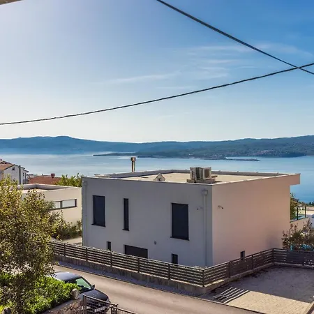 Apartment Pcelica Maja Crikvenica