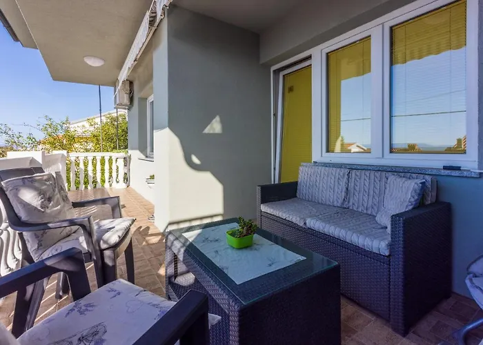 Pcelica Maja * Crikvenica