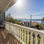 Apartment Pcelica Maja Crikvenica