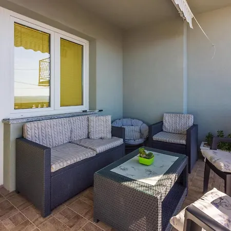 Pcelica Maja 公寓 茨里克韦尼察