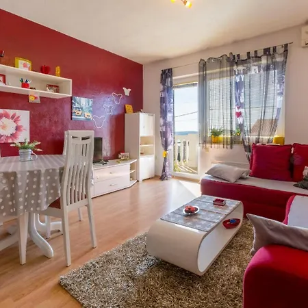 Pcelica Maja Apartment Crikvenica